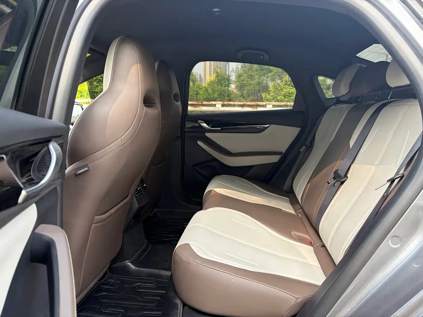 BYD Qin PLUS 2023 Champion Edition DM-i 55KM Leading фото 5