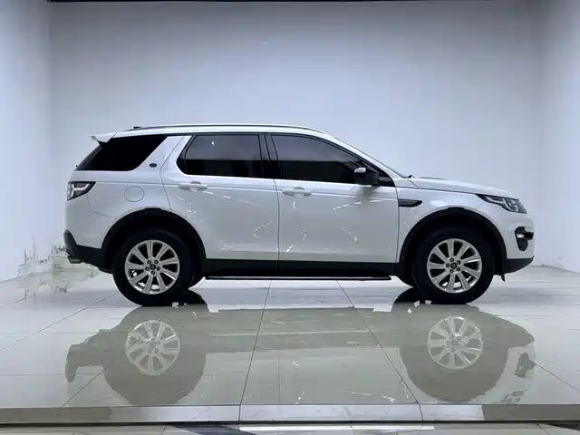 Land Rover Discovery Sport 2017 2.0T PURE фото 7