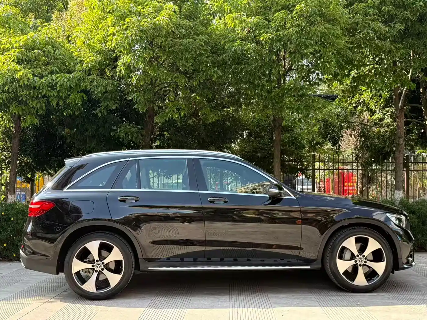 Mercedes-Benz GLC 2018 GLC 300 4MATIC Dynamic фото 38