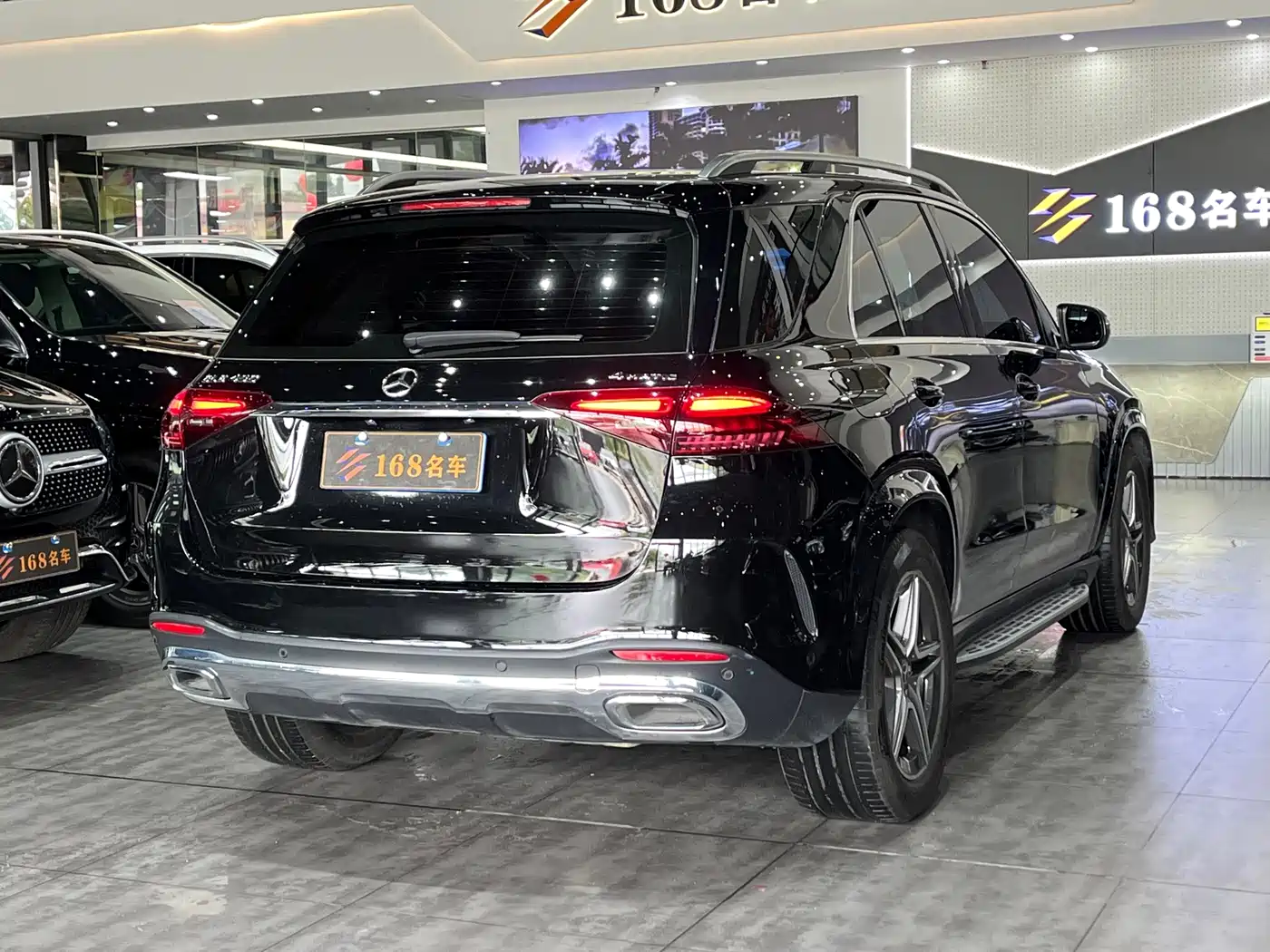 صورة 5 - Mercedes-Benz GLE