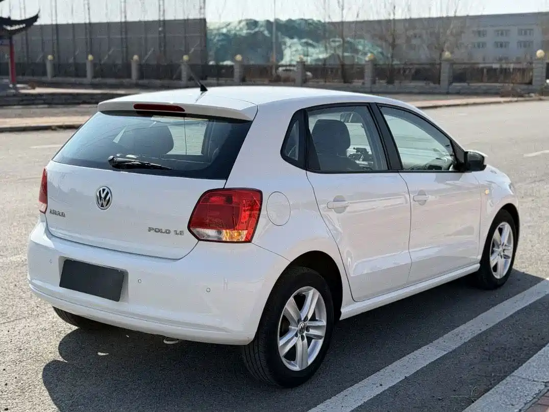Photo 7 - Volkswagen Polo