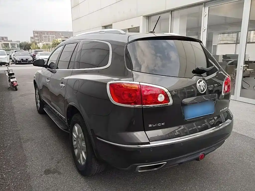Фото 5 - Buick Enclave