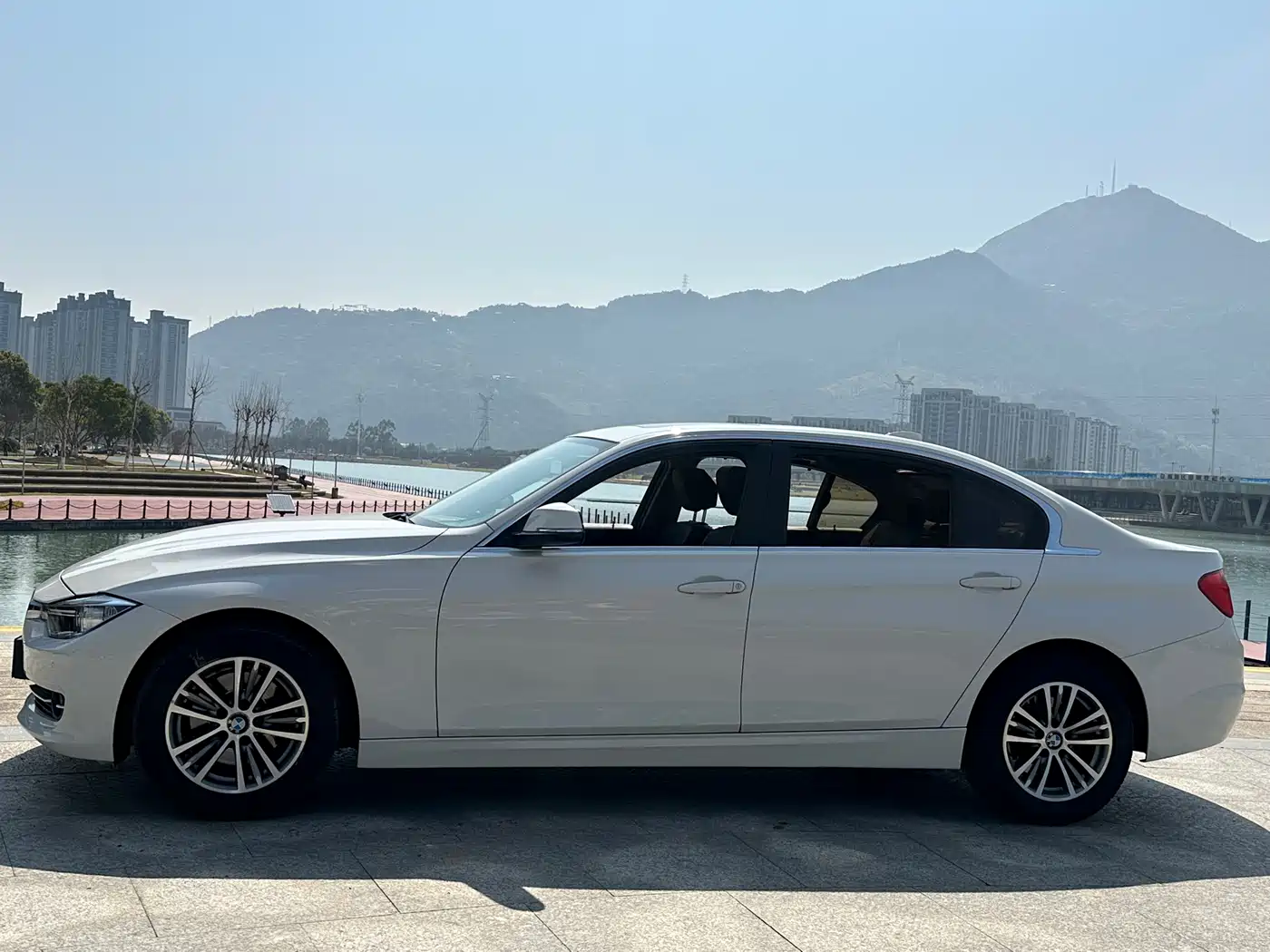 BMW 3 Series 2013 Facelift 320Li Style Design Package фото 7