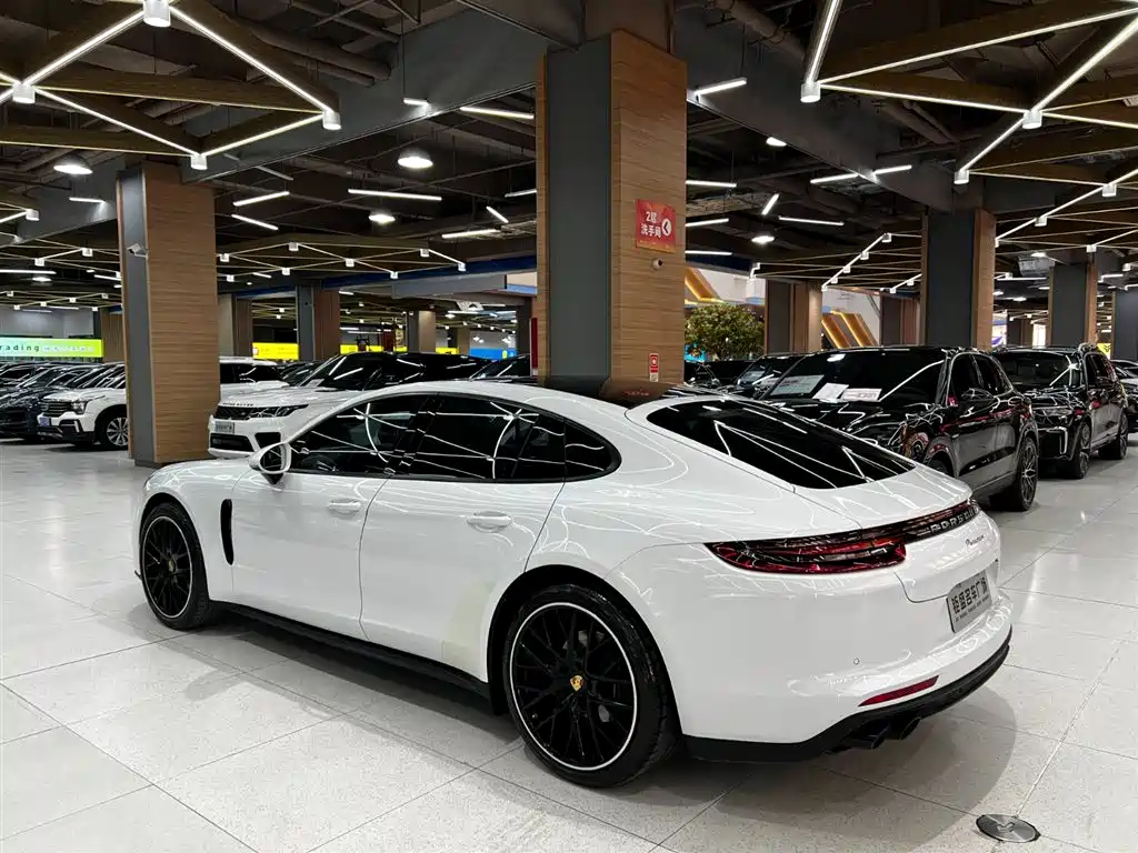 Porsche Panamera 2017 Panamera 3.0T фото 5