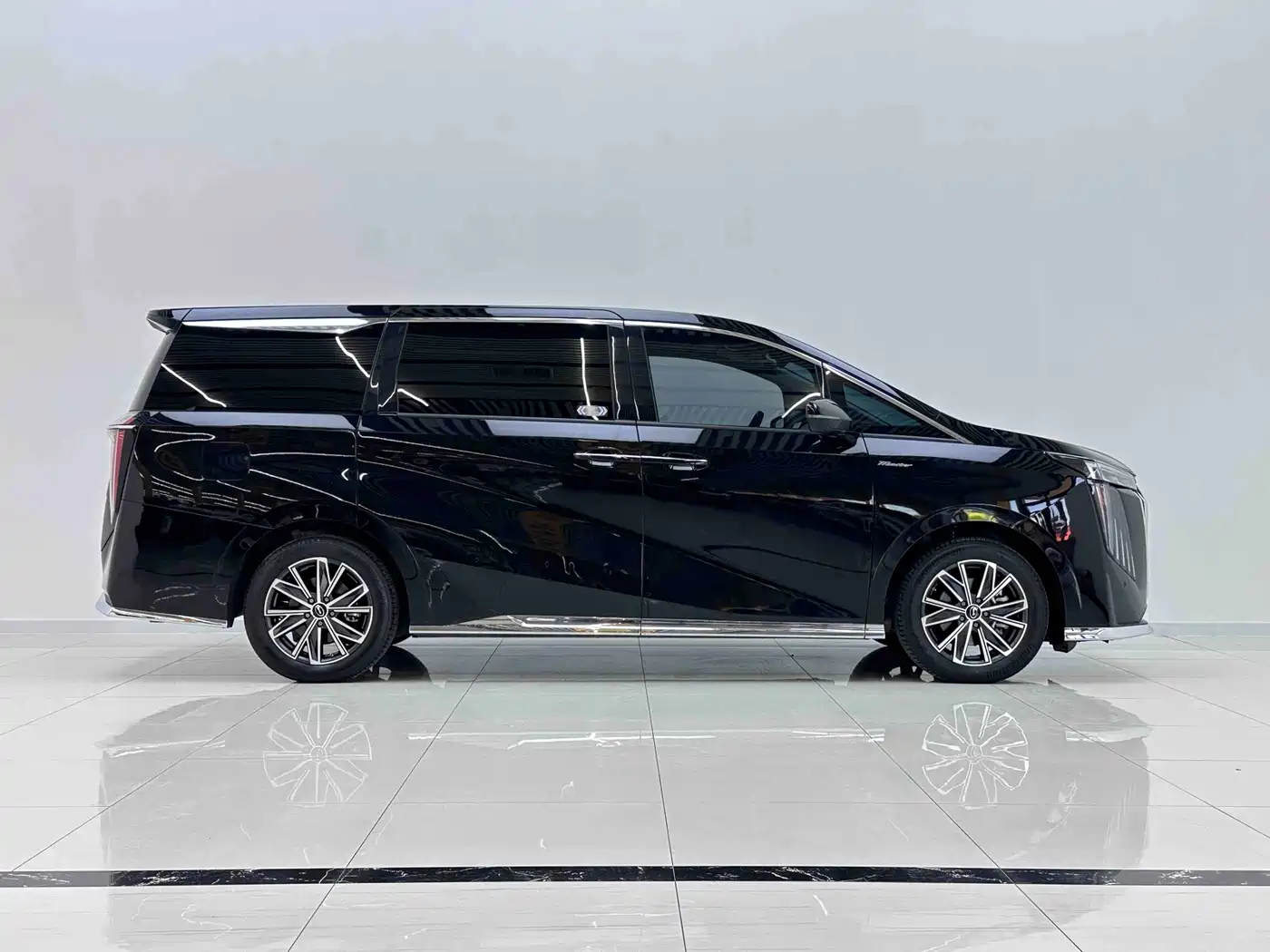 GAC Trumpchi Trumpchi M8 2024 Master Series 400T Premium Edition фото 4