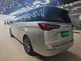 Фото 5 - Buick GL8