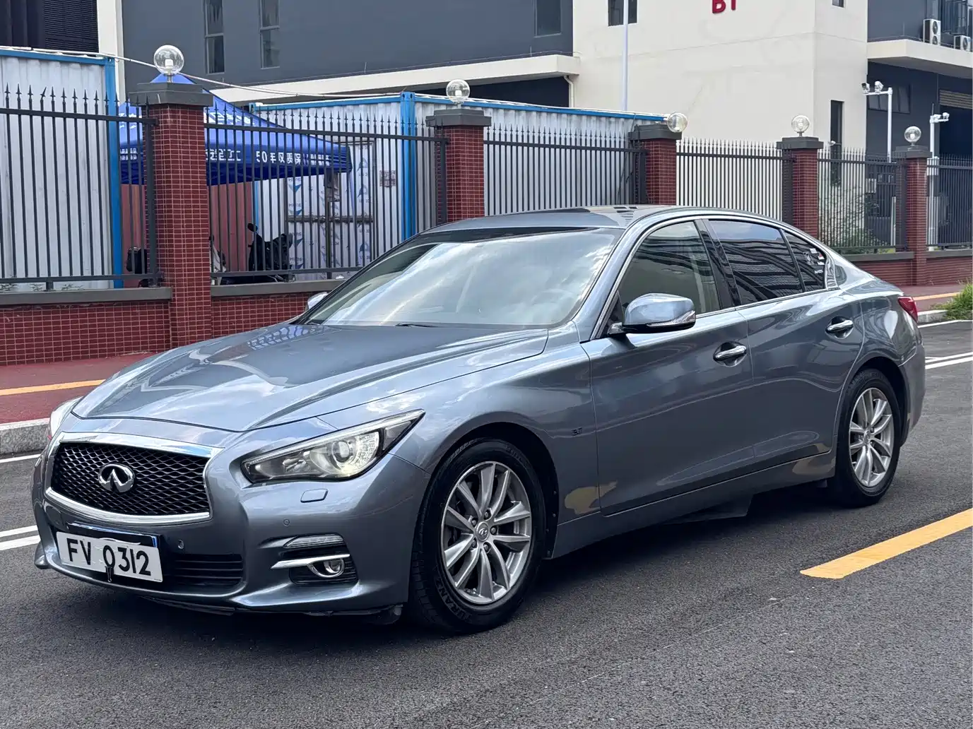 Infiniti Q50 2018 2014 3.7L Comfort Edition