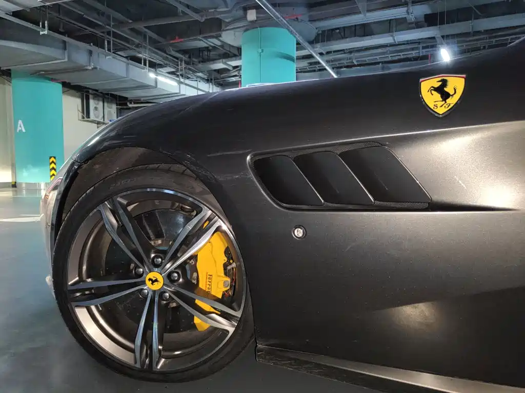 Ferrari GTC4Lusso 2019 2016 6.3L V12