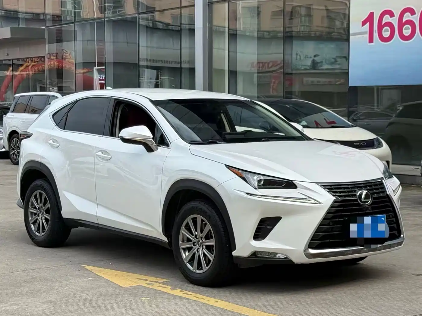 Lexus NX 2018 Model 300 FWD Fengxing Edition