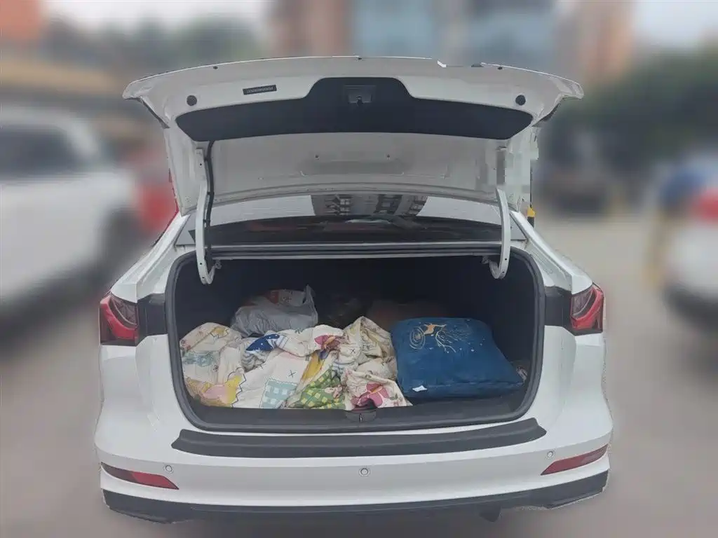 ROEWE I5