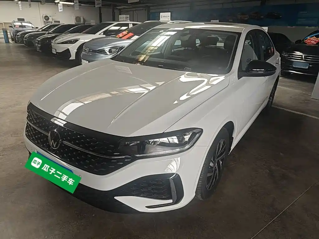 Volkswagen Lavida 2024 Model 300TSI DSG Starlight Leading Edition