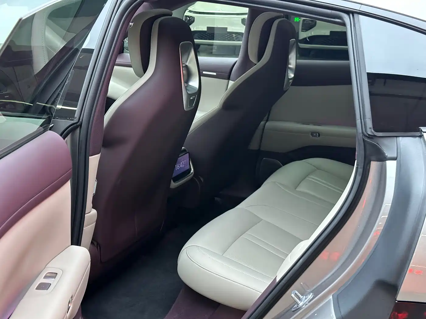 XIAOMI CAR XIAOMI YU7