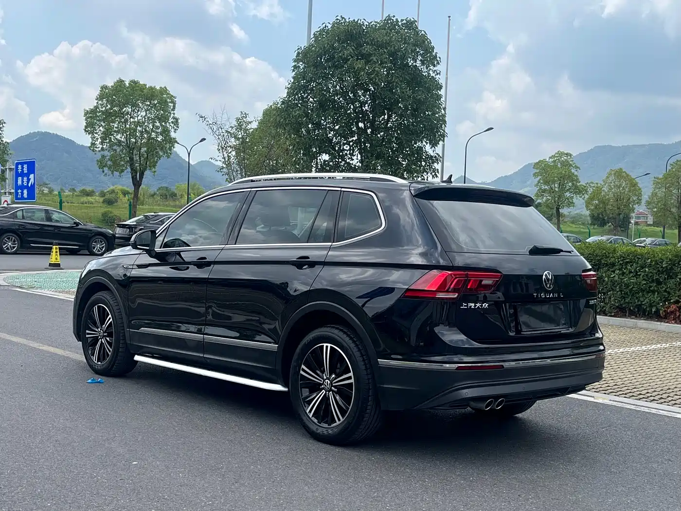 Volkswagen Tiguan L 2021 330TSI Automatic 2WD Smart фото 4