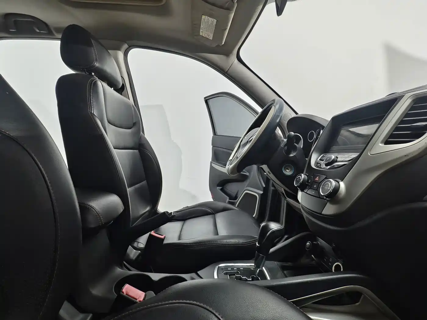 Changan CS35 2014 2014 1.6L Automatic Luxury Type China IV