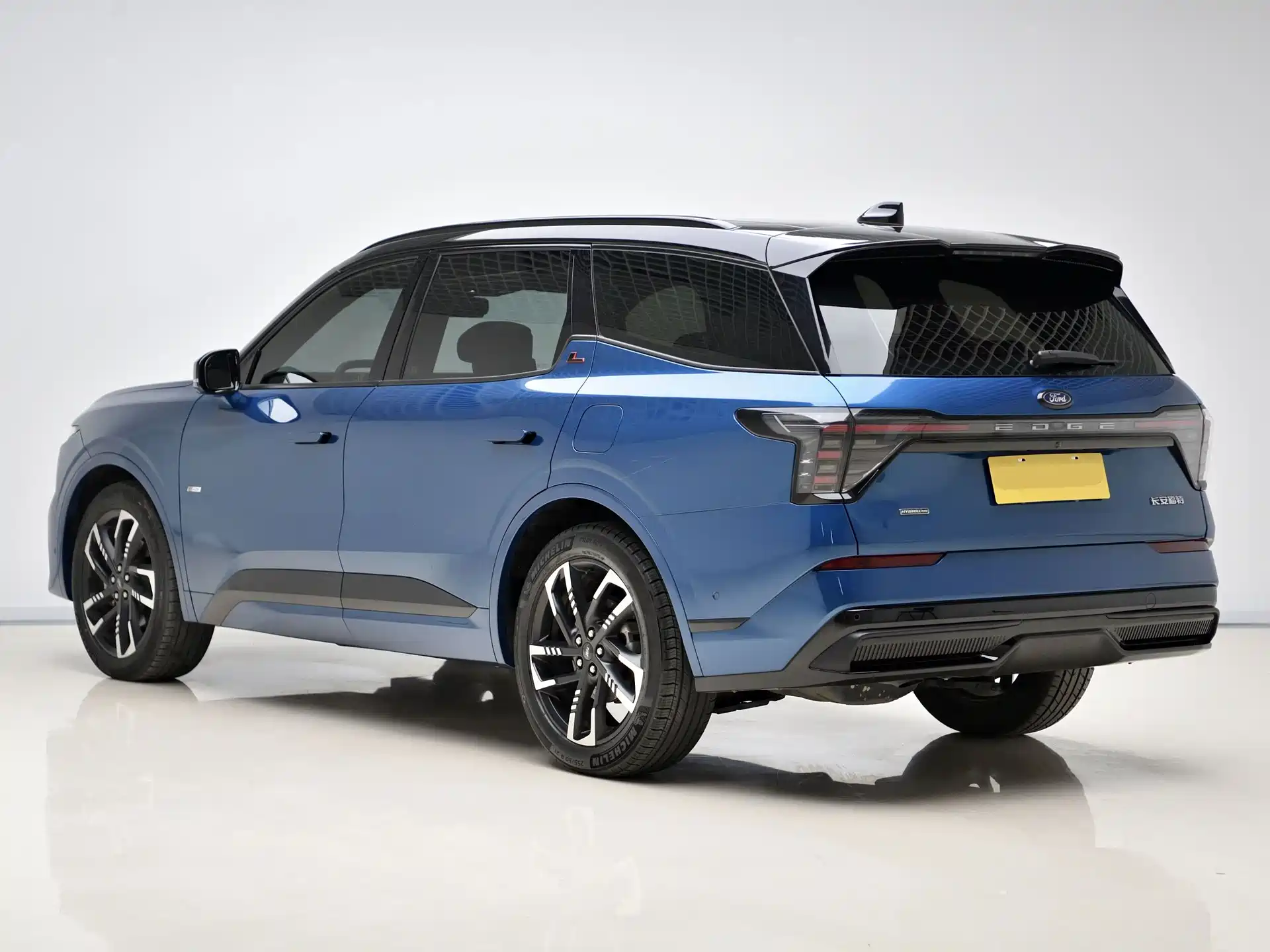 Фото 4 - Ford Edge