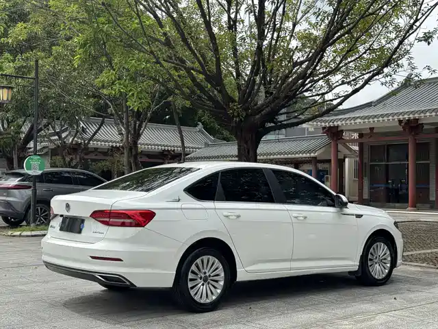 Volkswagen Lavida 2019 1.5L Auto Vision Edition China VI — фото 3
