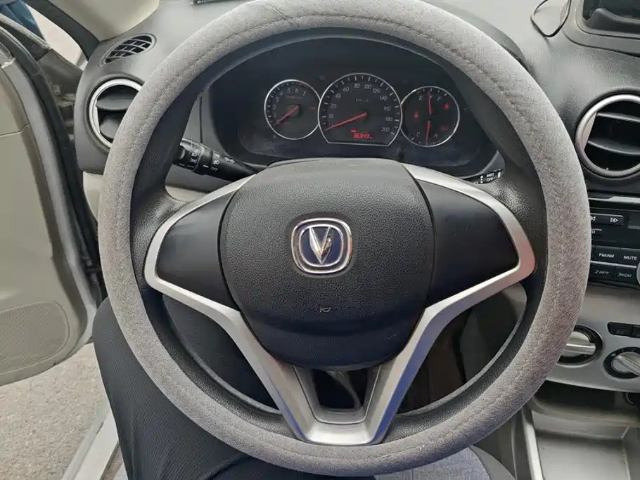 Changan Yuexiang V3 2015 2012 1.3L Manual Comfort (China V)