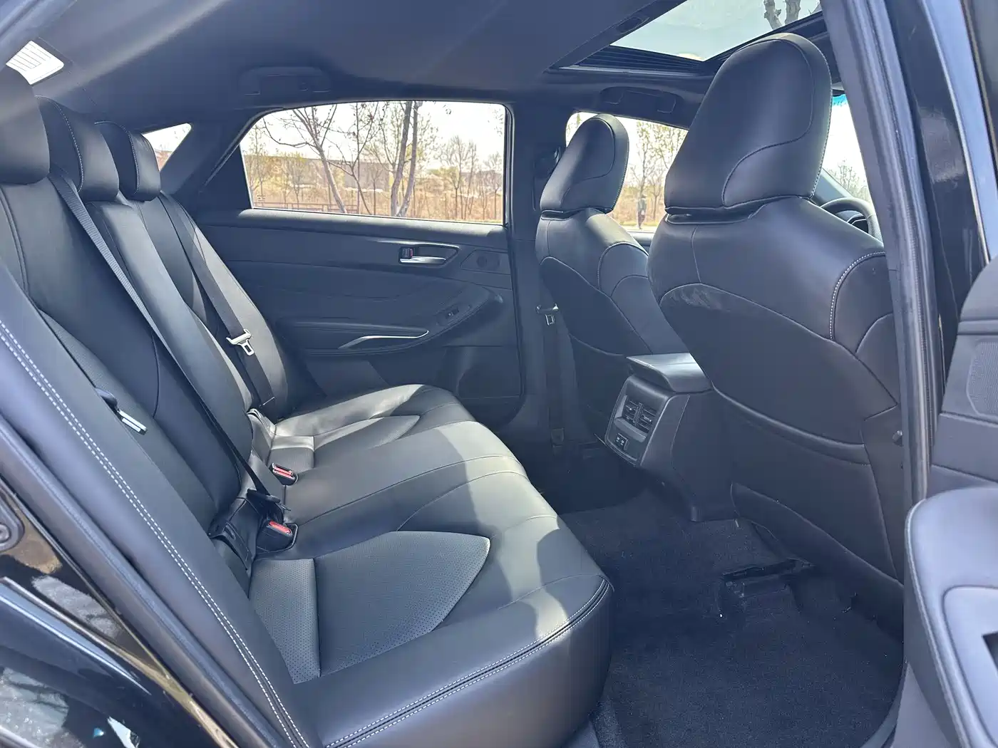 Toyota Avalon 2019 2.0L Progressive Edition (China VI) фото 9