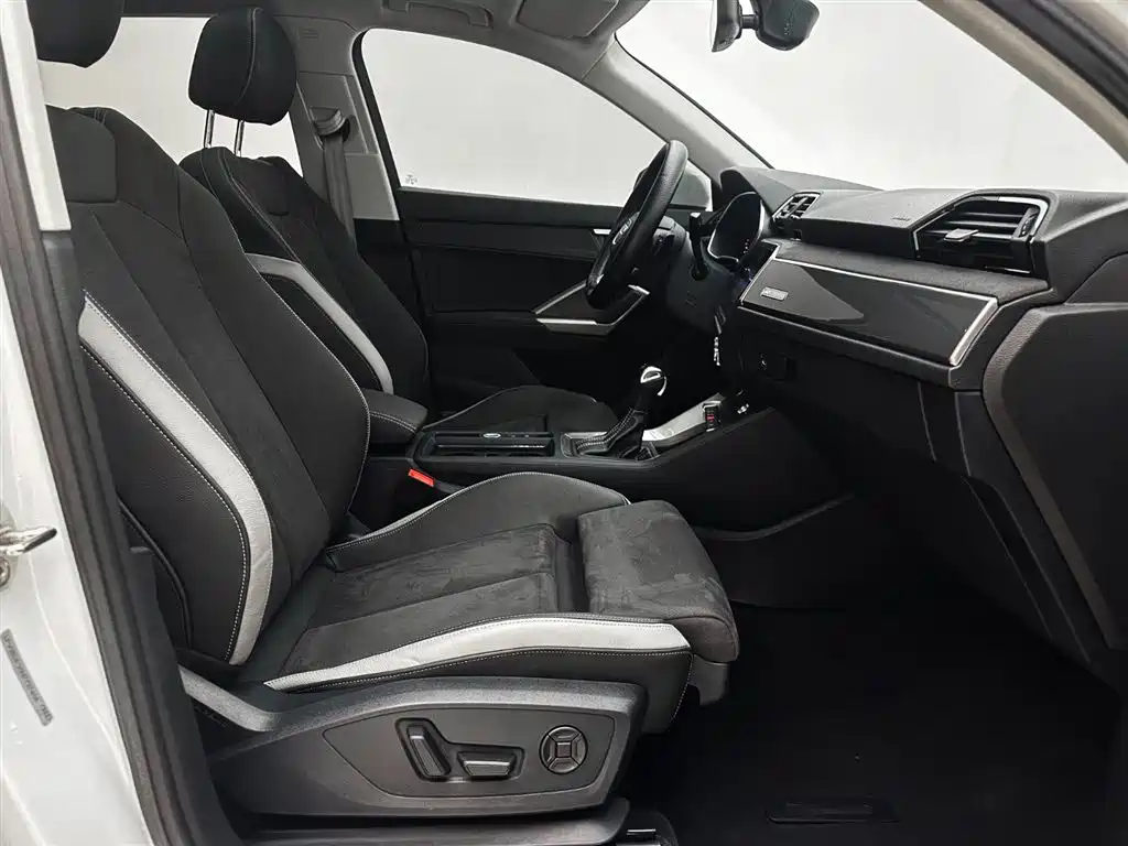 Audi Q3 2022 35 TFSI Fashion Dynamic фото 21