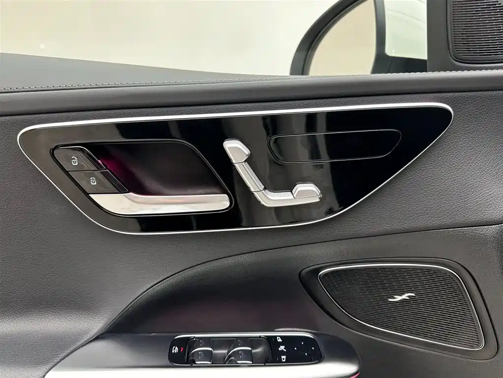 Mercedes-Benz C-Class 2025 C 260 L Sport Edition фото 15