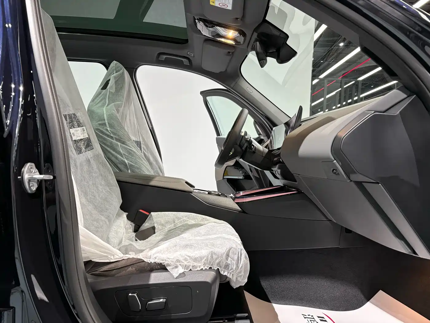 BMW X3 2025 xDrive30L Leading Model M Sport Black Package фото 7