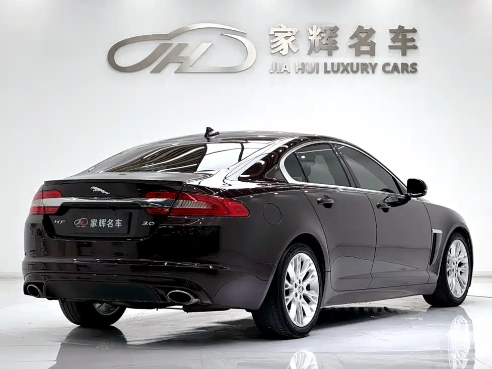 Фото 7 - Jaguar XF