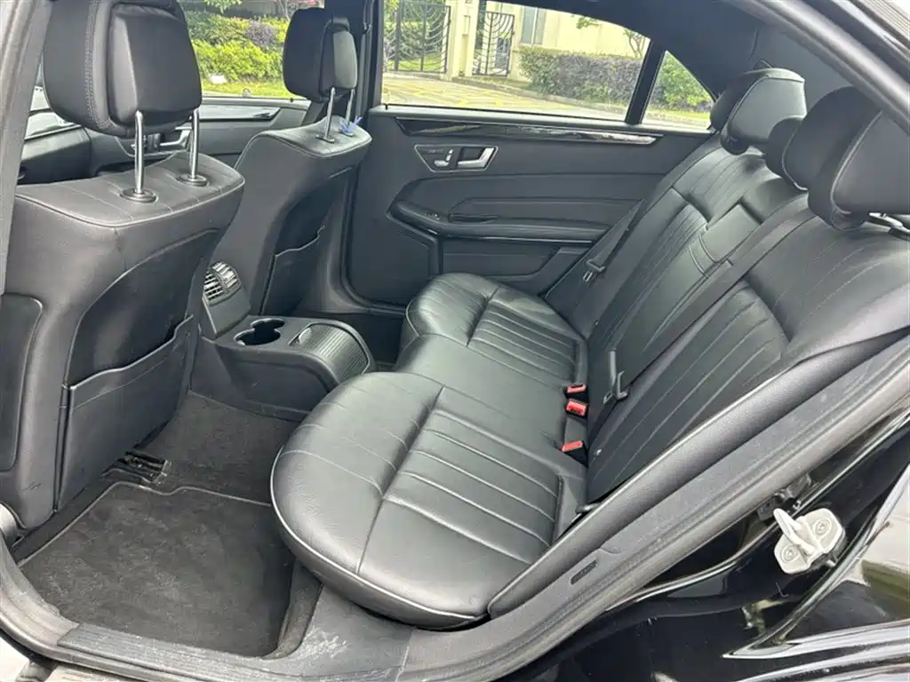 Mercedes-Benz E-Class 2015 Facelift E 200 L Sport фото 14