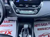 Photo 12 - Toyota Corolla