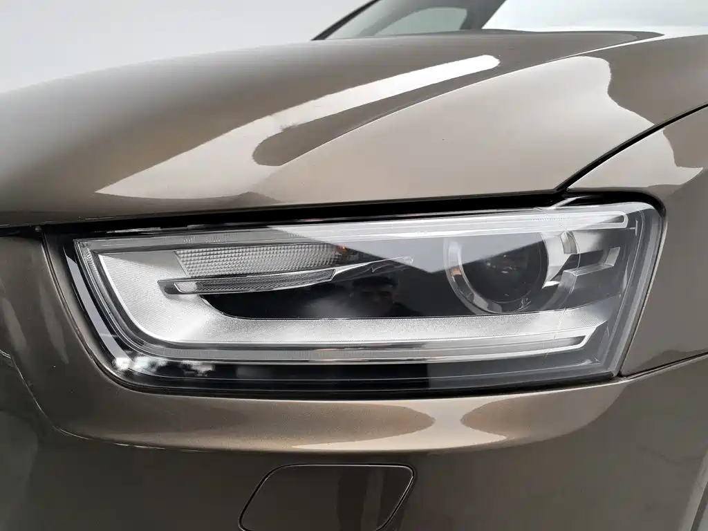 Фото 7 - Audi Q3