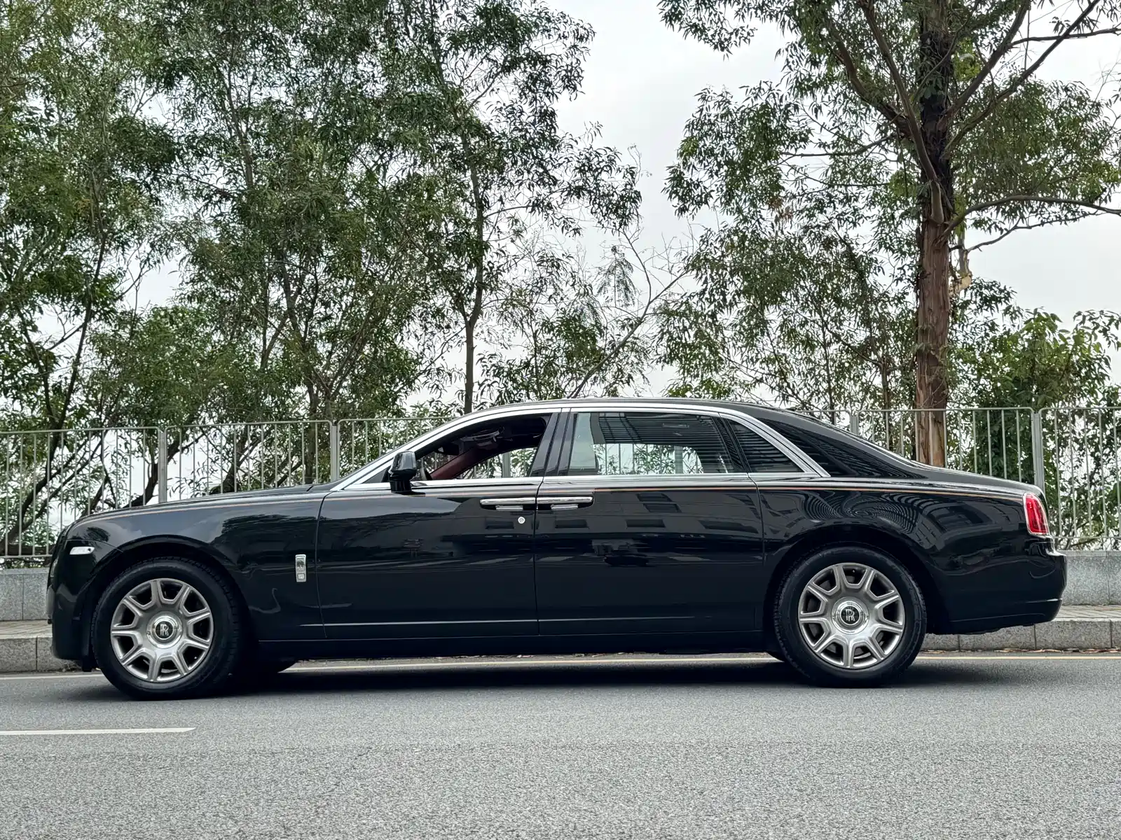 Фото 8 - Rolls-Royce Ghost