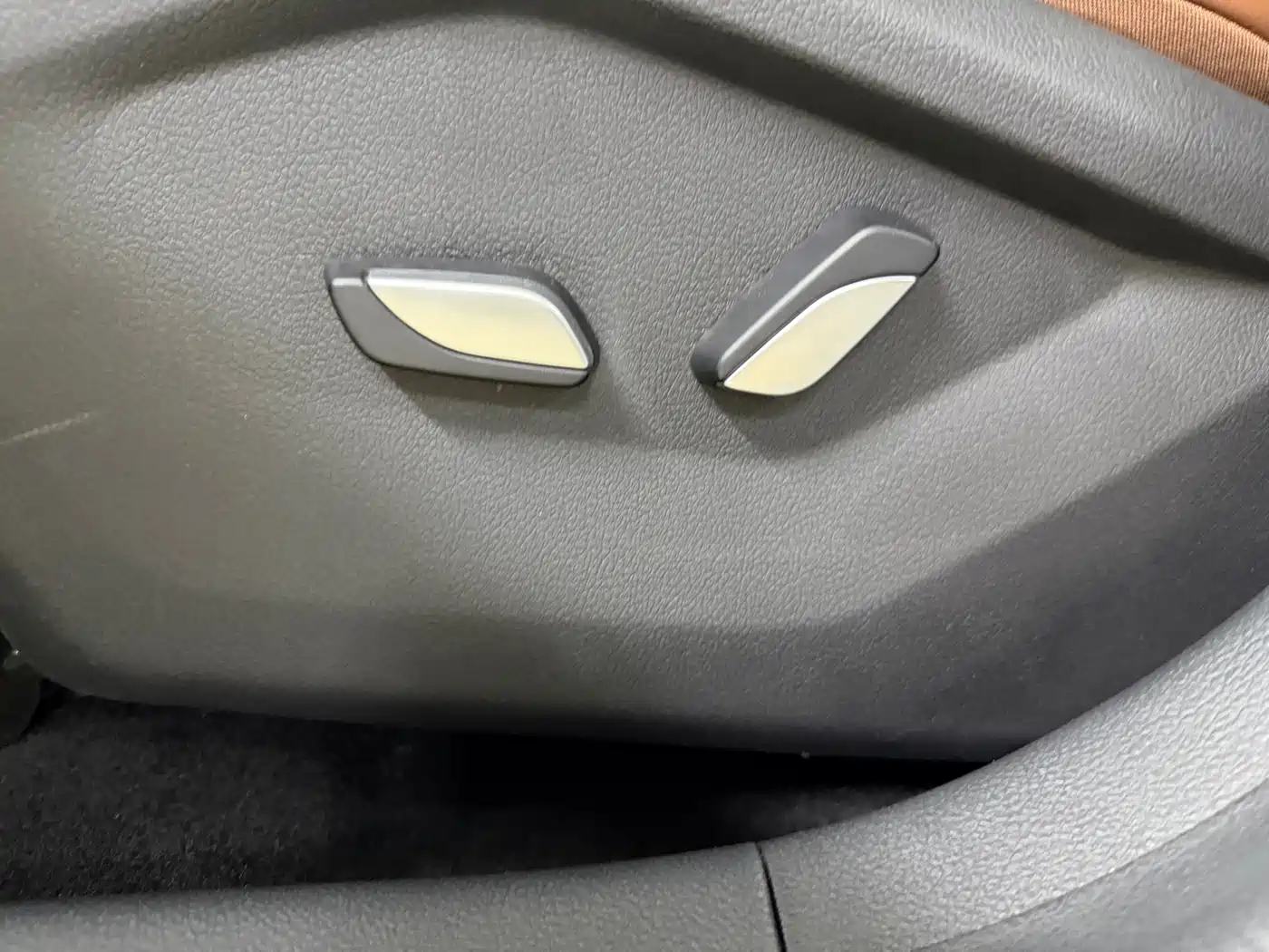 GEELY AUTOMOBILE VISION X6