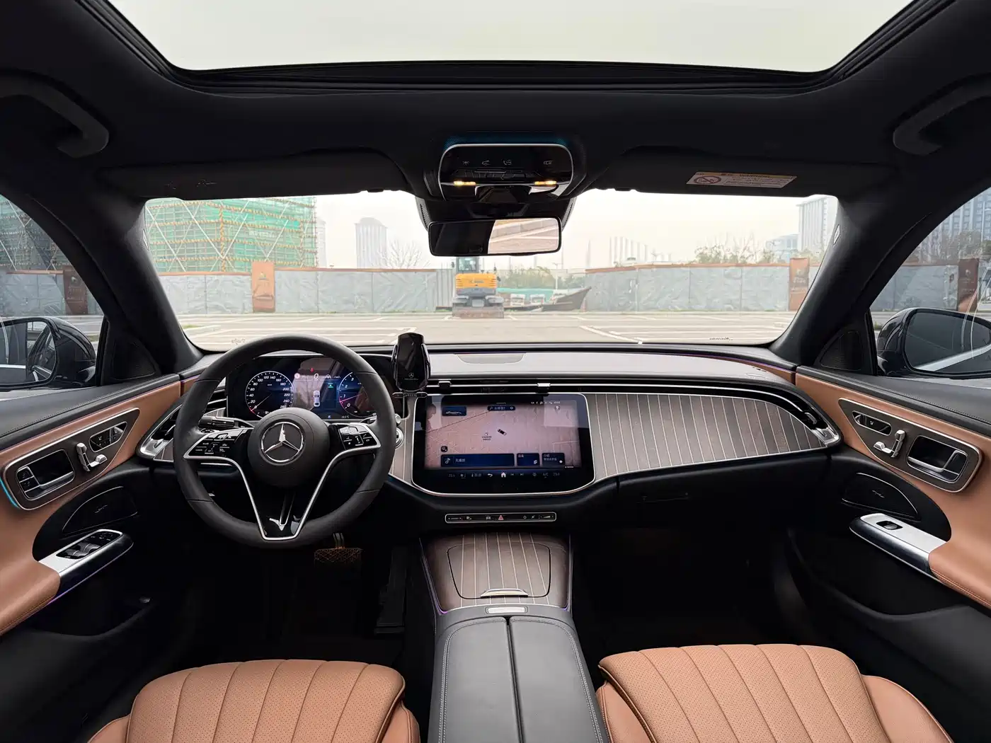 Mercedes-Benz E-Class 2024 E 300 L Fashion фото 7