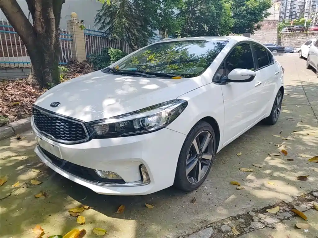 Kia K3 2017 1.6L Automatic 15th Anniversary Special GLS фото 2