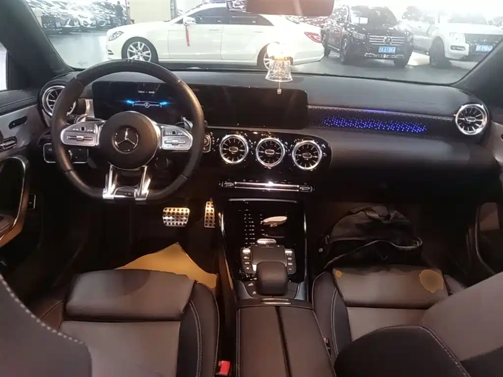 Mercedes-Benz CLA AMG 2022 AMG CLA 35 4MATIC фото 10