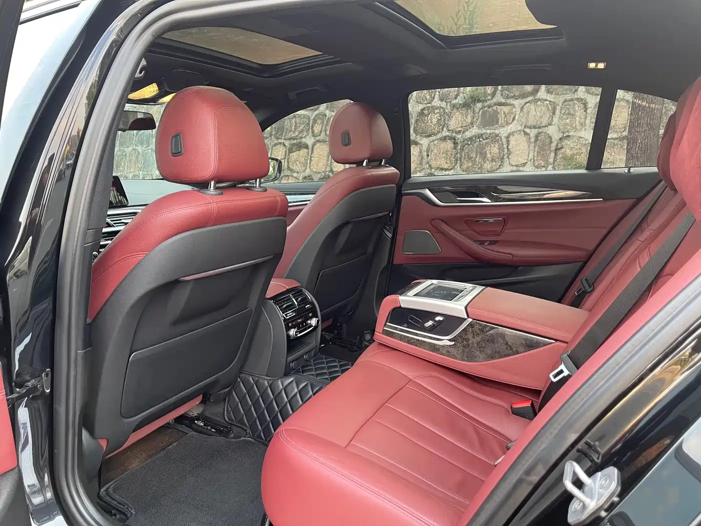 BMW 5 Series 2019 530Li Premium M Sport Package фото 6