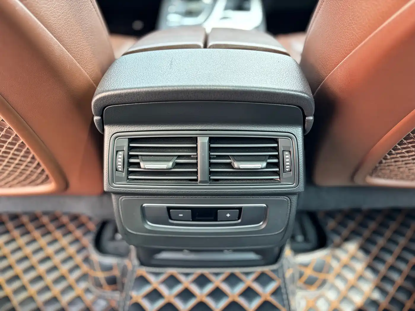 Audi Q7 2018 40 TFSI Comfort фото 16