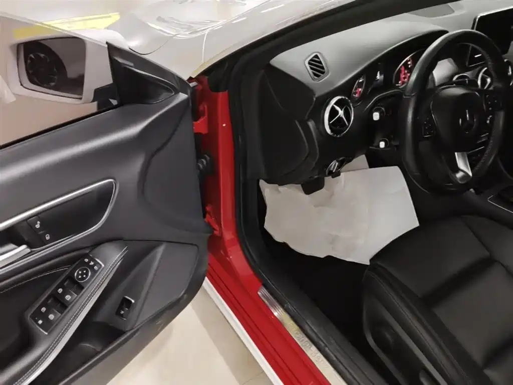 Mercedes-Benz CLA (Import) 2017 CLA 200 Dynamic фото 16