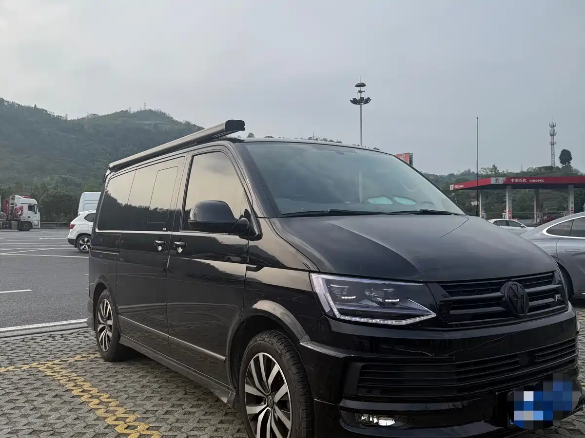 Фото 1 - Volkswagen Multivan