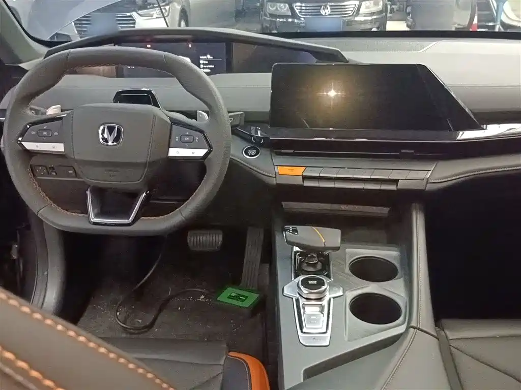 CHANGAN UNI-V