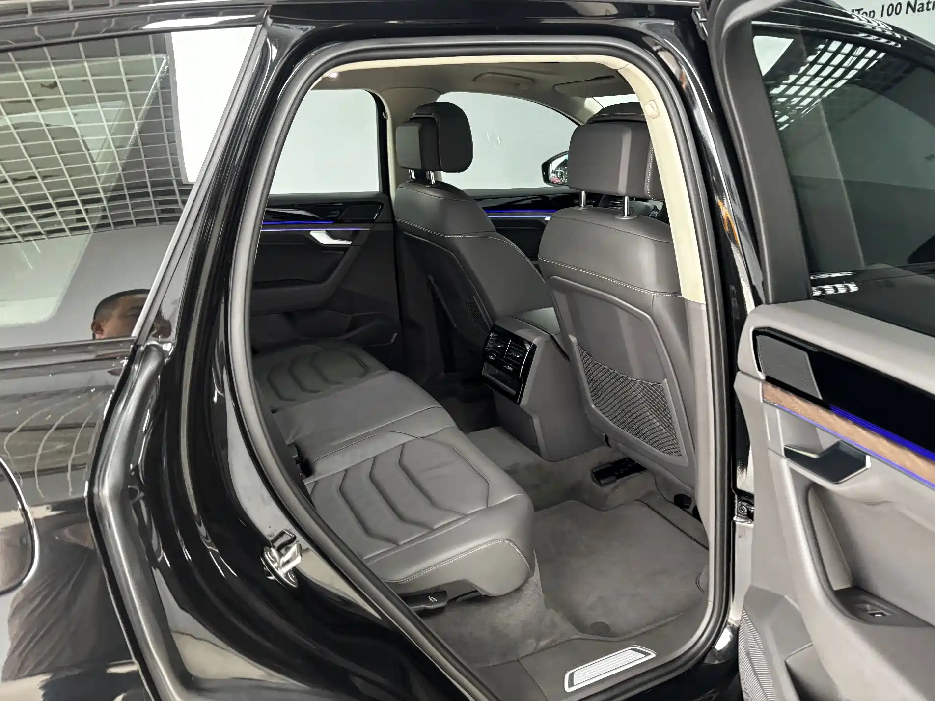 Photo 23 - Volkswagen Touareg