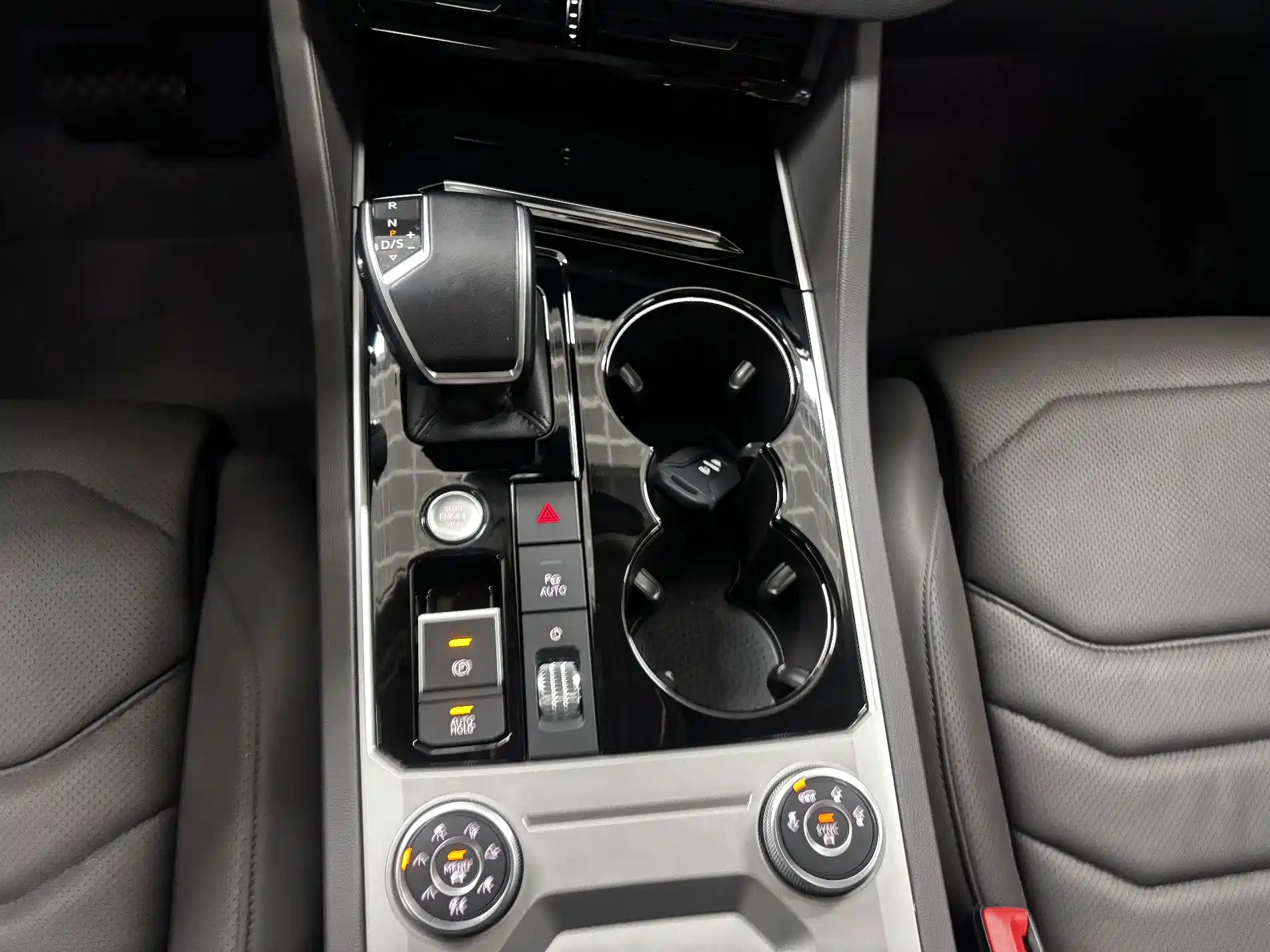 Photo 19 - Volkswagen Touareg