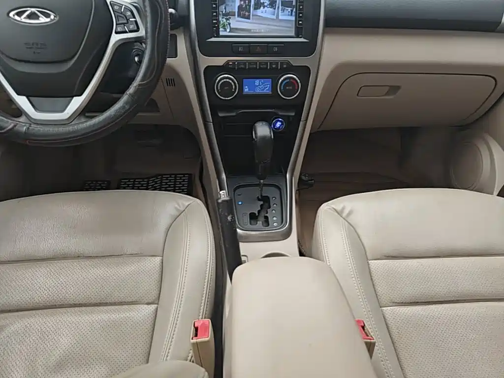 Chery Tiggo 3 2014 2014 1.6L CVT Smart