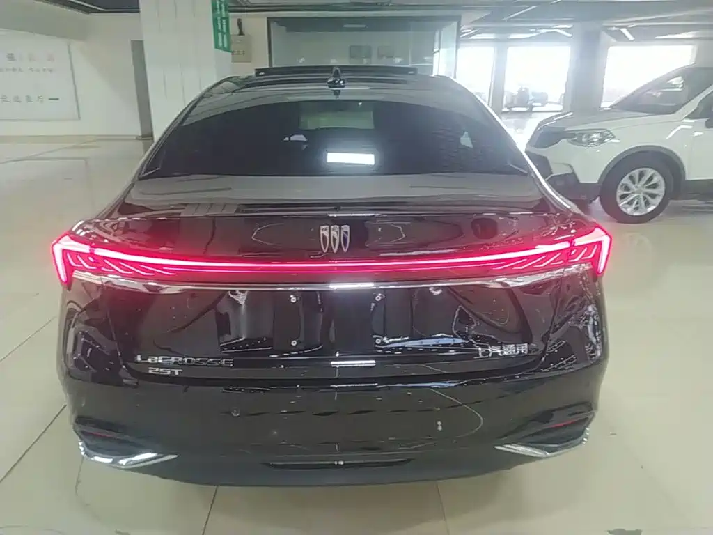Buick LaCrosse 2024 2023 Facelift 25T Overland Edition