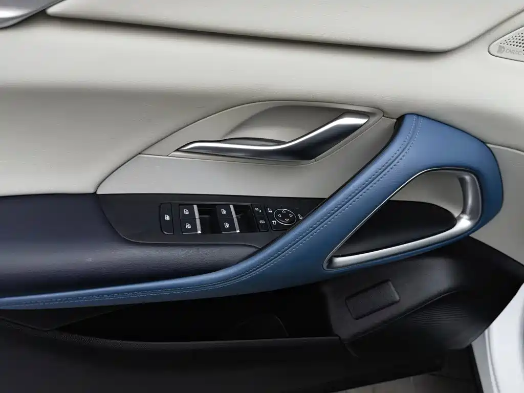 Photo 9 - BYD Song Pro