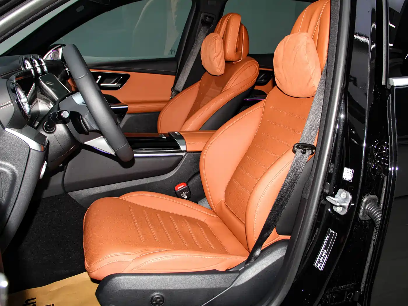 Mercedes-Benz GLC 2025 Facelift GLC 260 L 4MATIC Dynamic фото 6