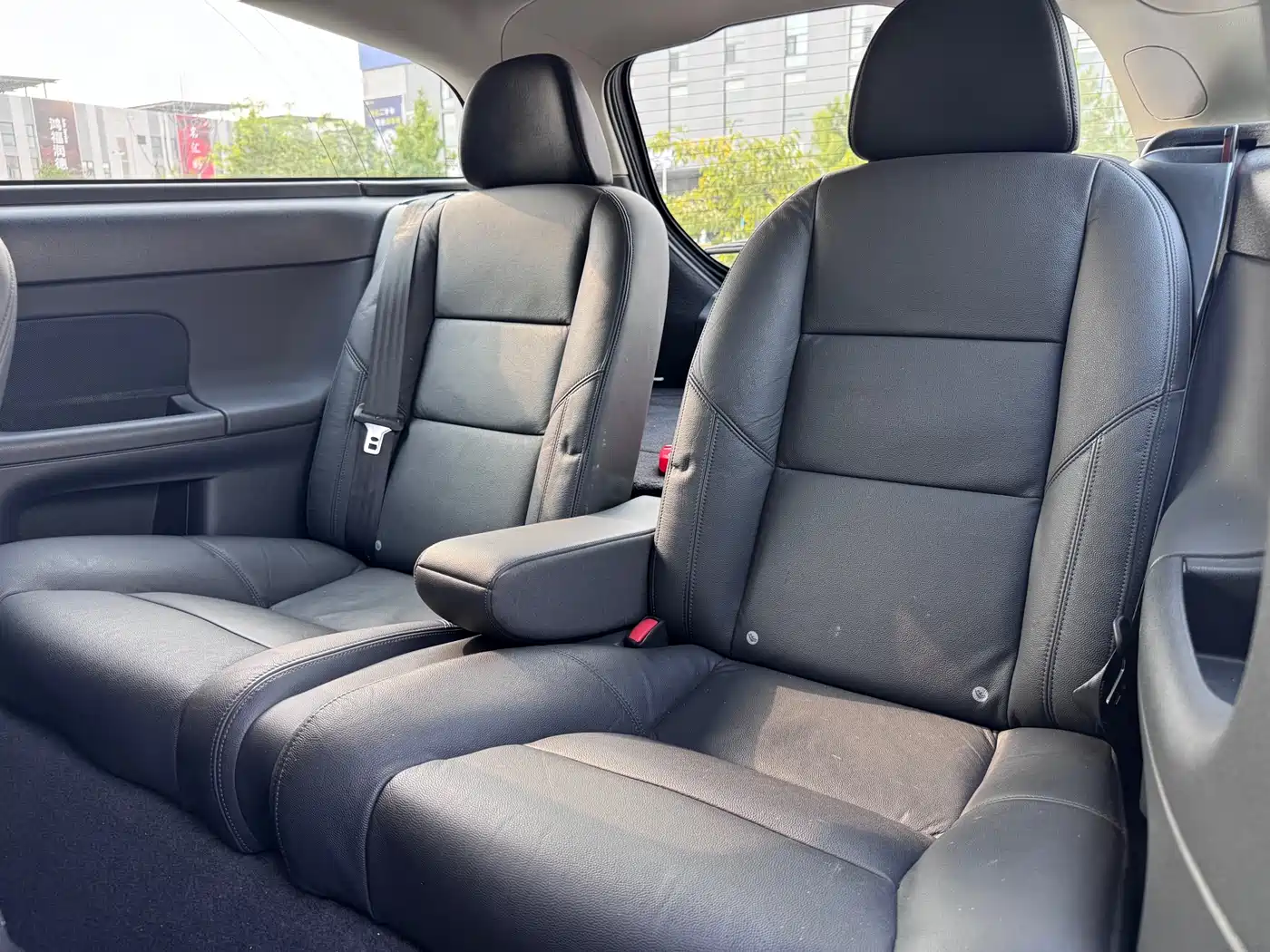 Volvo C30 2013 2012 2.0L Aktiv Dynamic Pack