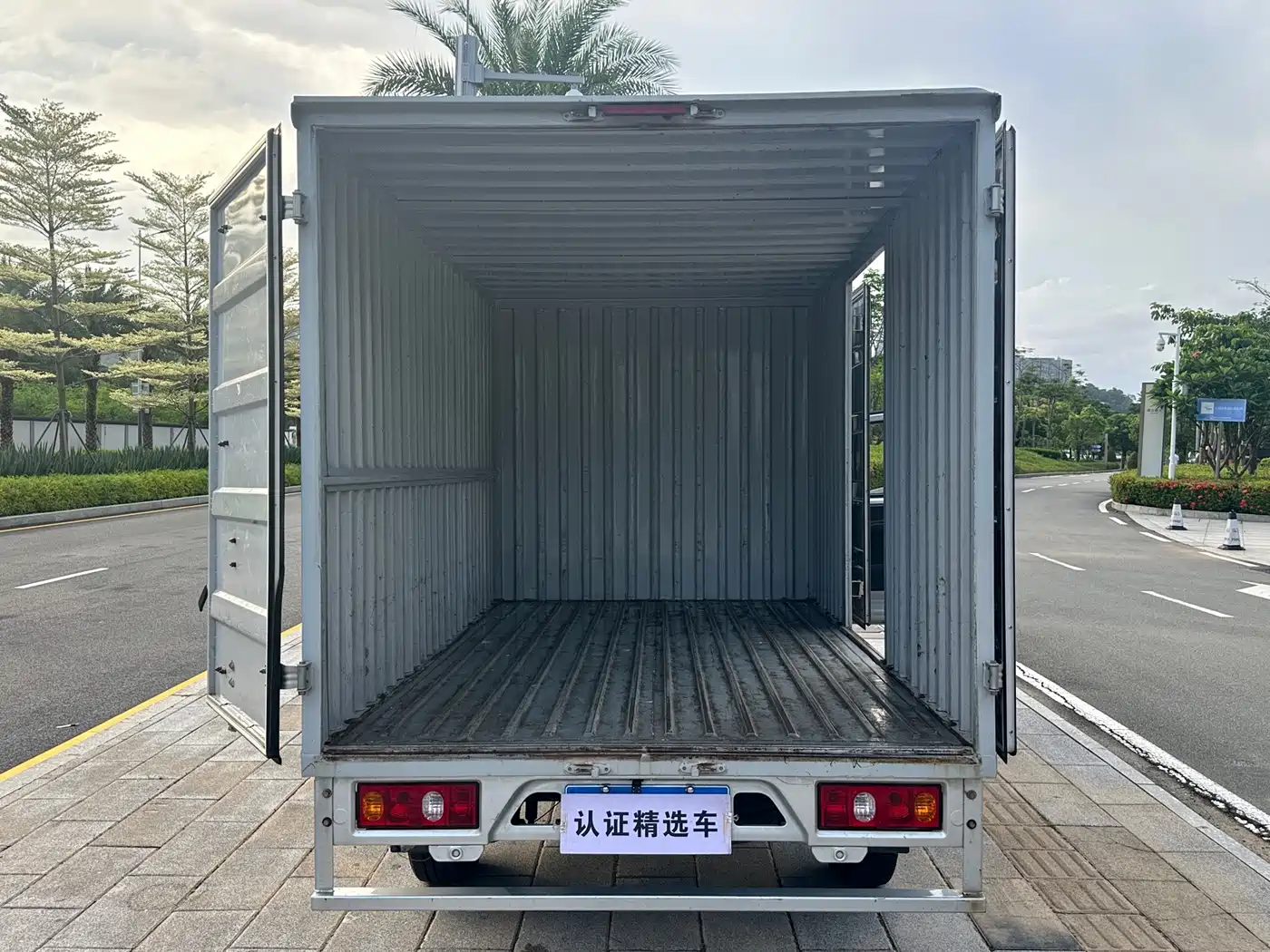 Changan Kaicheng Changan Star Card PLUS 2023 2022 1.6L Comfort AC Single Row Steel Panel Van DAM16KR