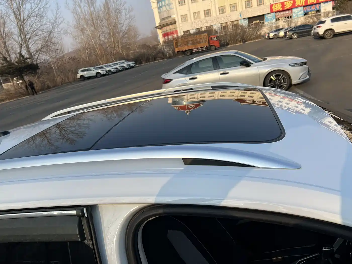 Volkswagen T-ROC 2023 280TSI DSG 2WD Time Edition фото 12