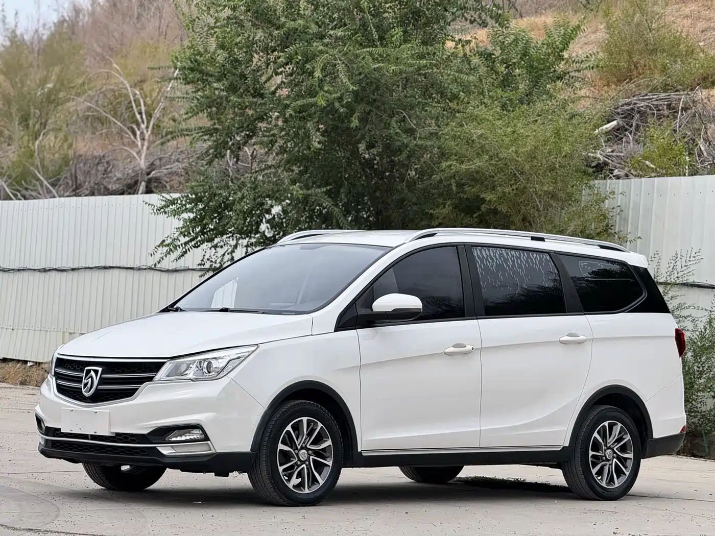 Baojun 730 2019 2019 1.5T CVT Fashion Edition 7-Seater China VI