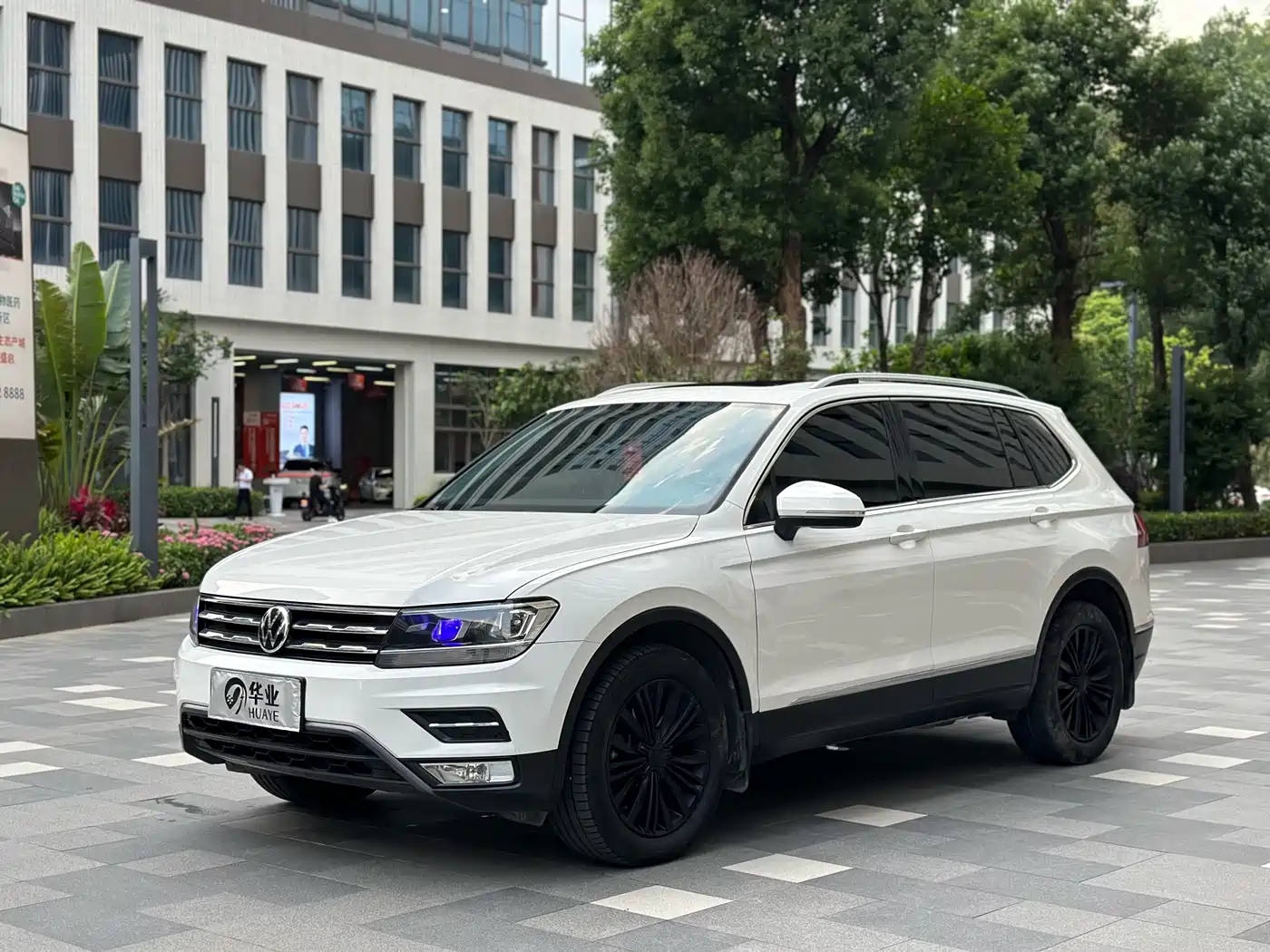 Volkswagen Tiguan L 2021 330TSI Automatic 2WD Smart
